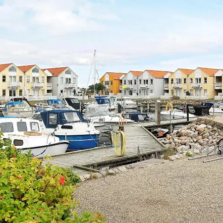 4 Person In Rudkobing-by Traum *